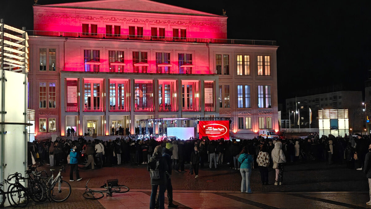 Protest zum Opernball 2025 in Leipzig