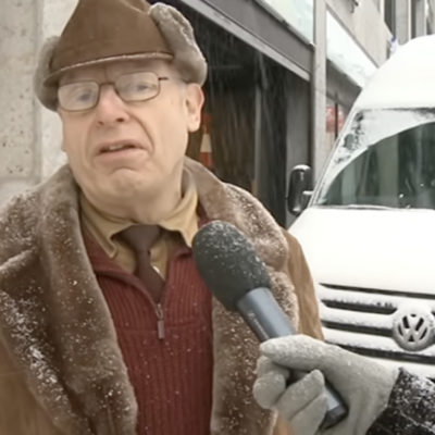 Mit einer Straßenumfrage 2012 wurde dieser Mann berühmt. (Screenshot: YouTube / Sachsen Fernsehen Classics)